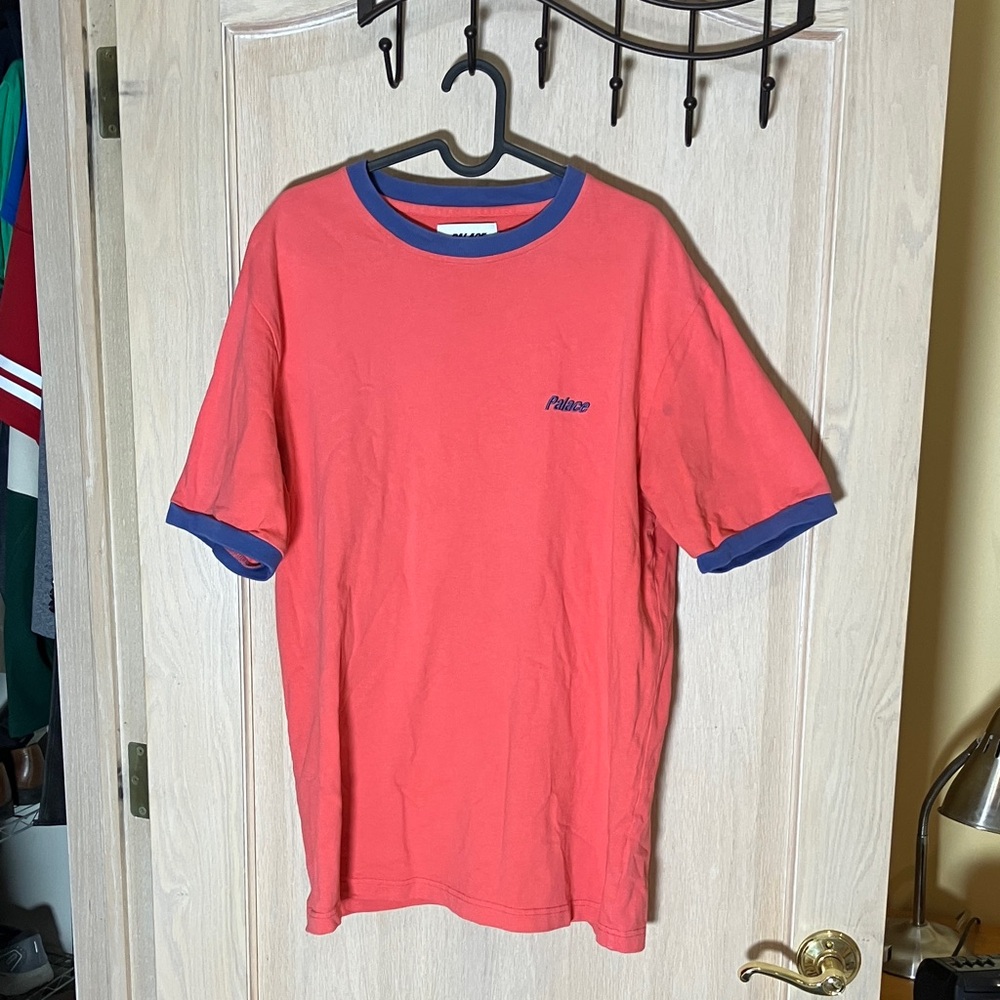 PALACE Men's Coral T-Shirt with Navy Trim